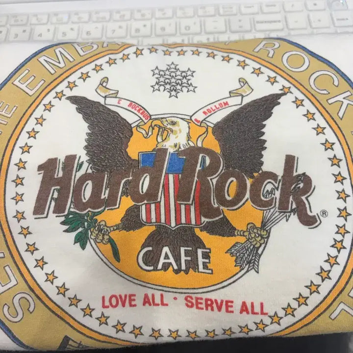 [BUNJANG] Hanes Hard Rock Cafe Eagle Graphic T-shirt / 90s헤인즈 하드록카페 티셔츠