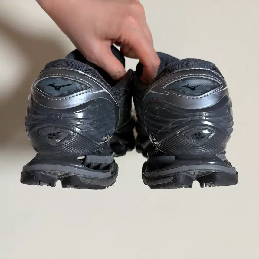 [BUNJANG] Mizuno Prophecy LS Sneakers (Size 270) / 미즈노 프로페시 ls (사이즈 270)