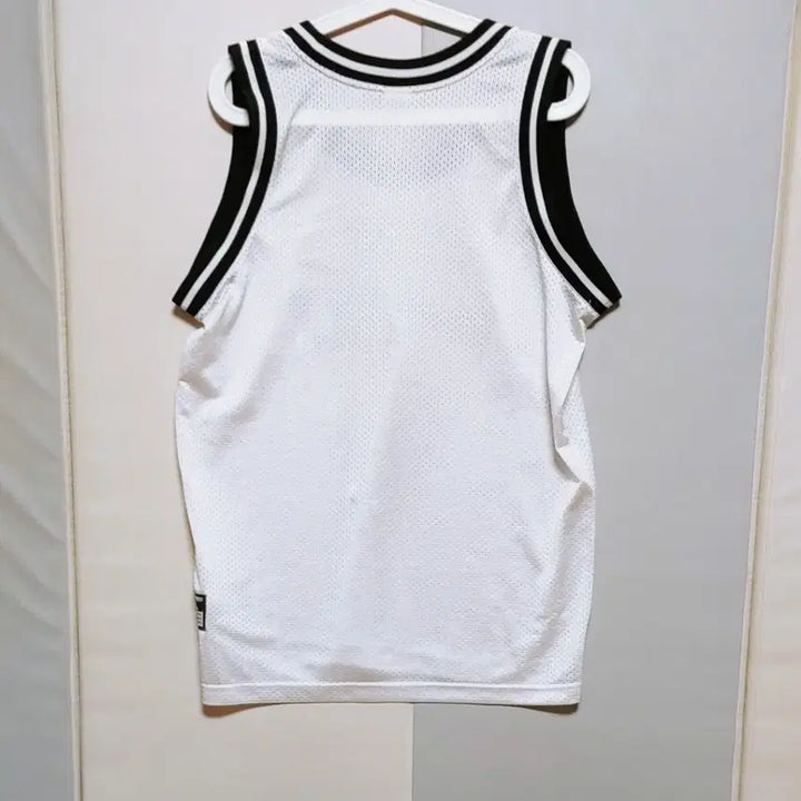 [BUNJANG] Nike Big Logo Tank Top White / [L] 나이키 빅로고 나시티 화이트167