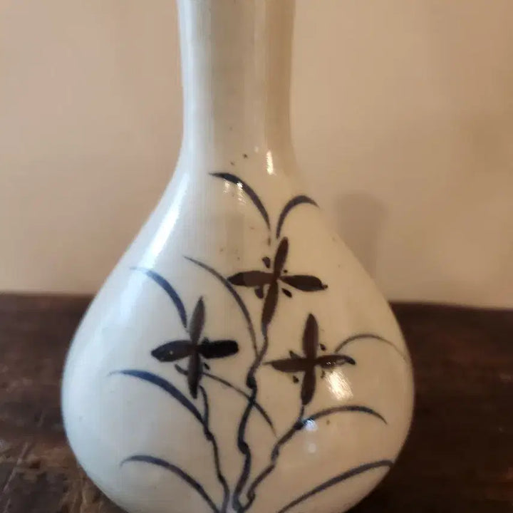 [BUNJANG] Celadon Porcelain Vase with Floral Design / 청화동화 화훼문 백자 화병 작가 수결 유 작가 미상 고품격 도자