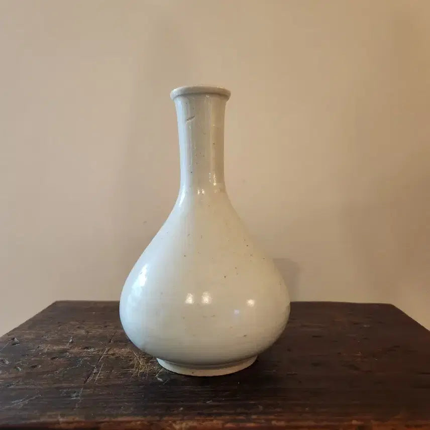 [BUNJANG] Celadon Porcelain Vase with Floral Design / 청화동화 화훼문 백자 화병 작가 수결 유 작가 미상 고품격 도자