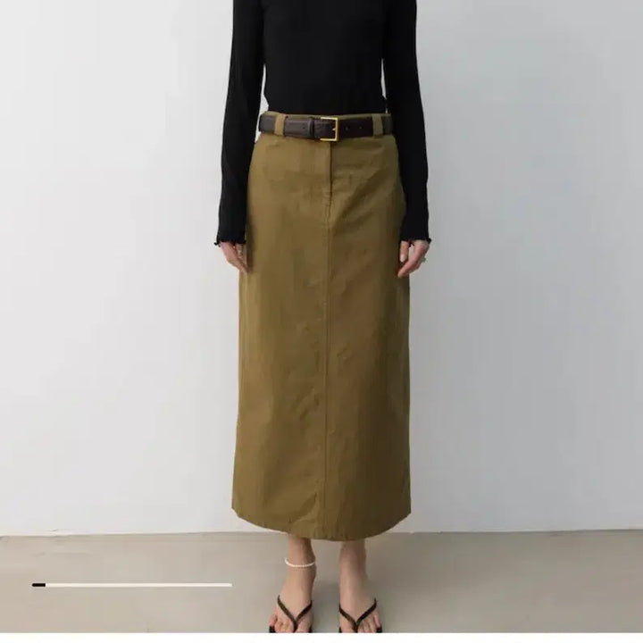 [BUNJANG] D.Aperture Asti Pocket Skirt - Khaki (Size S) / 디애퍼처 Asti Pocket Skirt - Khaki