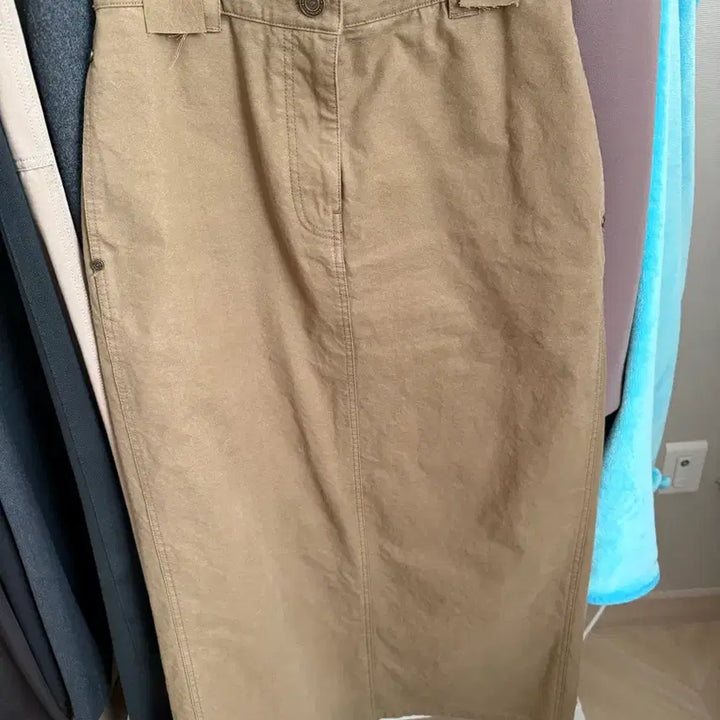 [BUNJANG] D.Aperture Asti Pocket Skirt - Khaki (Size S) / 디애퍼처 Asti Pocket Skirt - Khaki