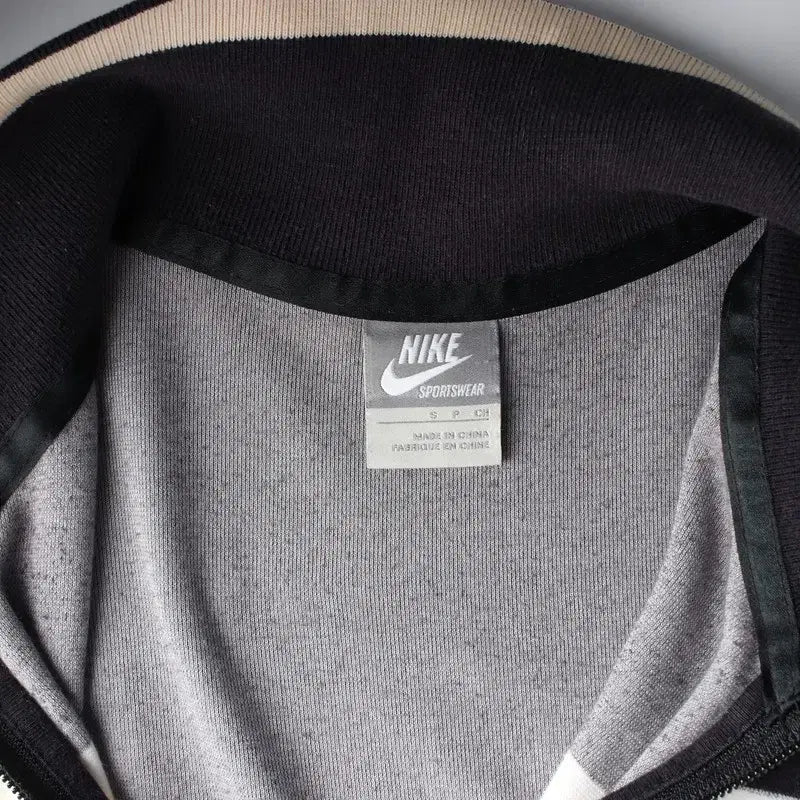 [BUNJANG] Nike Velour Track Jacket (Black &amp; Beige) - S / 나이키 블랙 앤 베이지 벨루어 트랙 자켓 S