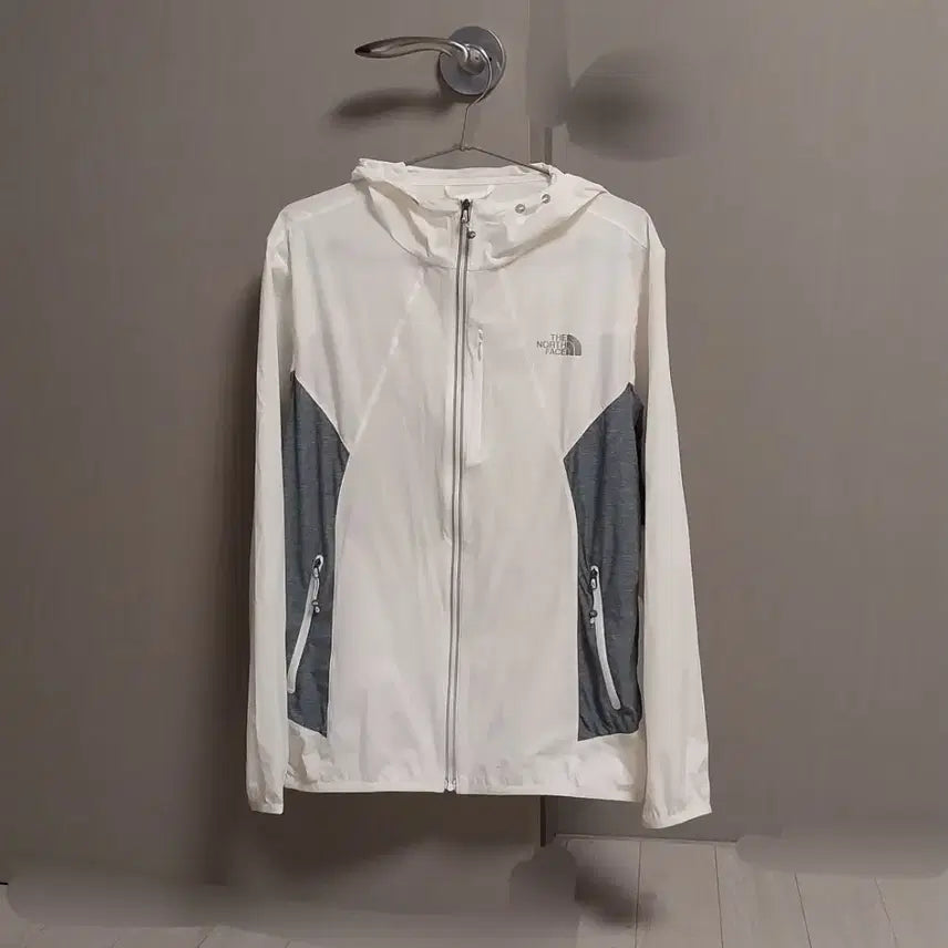[BUNJANG] The North Face Windbreaker Jacket (M) / 노스페이스) 바람막이 자켓 (M)