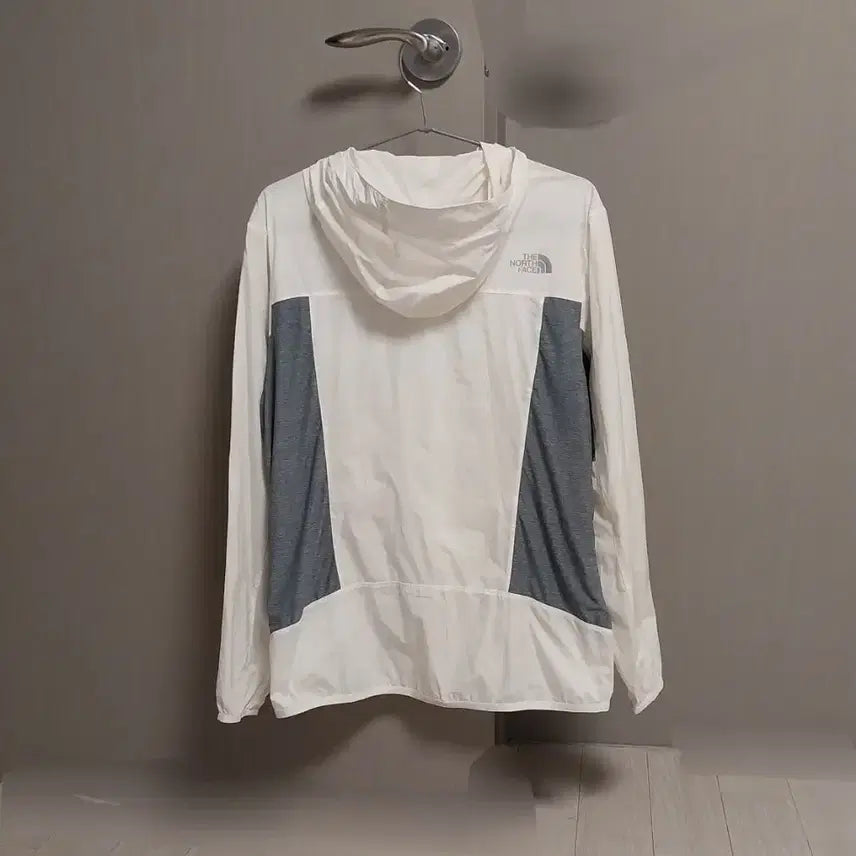 [BUNJANG] The North Face Windbreaker Jacket (M) / 노스페이스) 바람막이 자켓 (M)