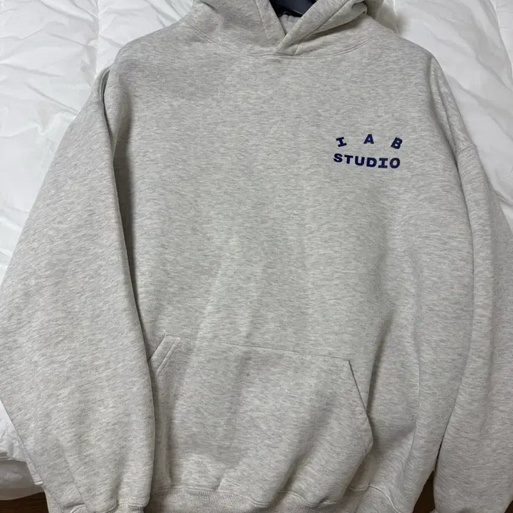 [BUNJANG] IAB Studio Oatmeal Gray Hoodie / 아이앱 스튜디오 후드 오트밀 그레이