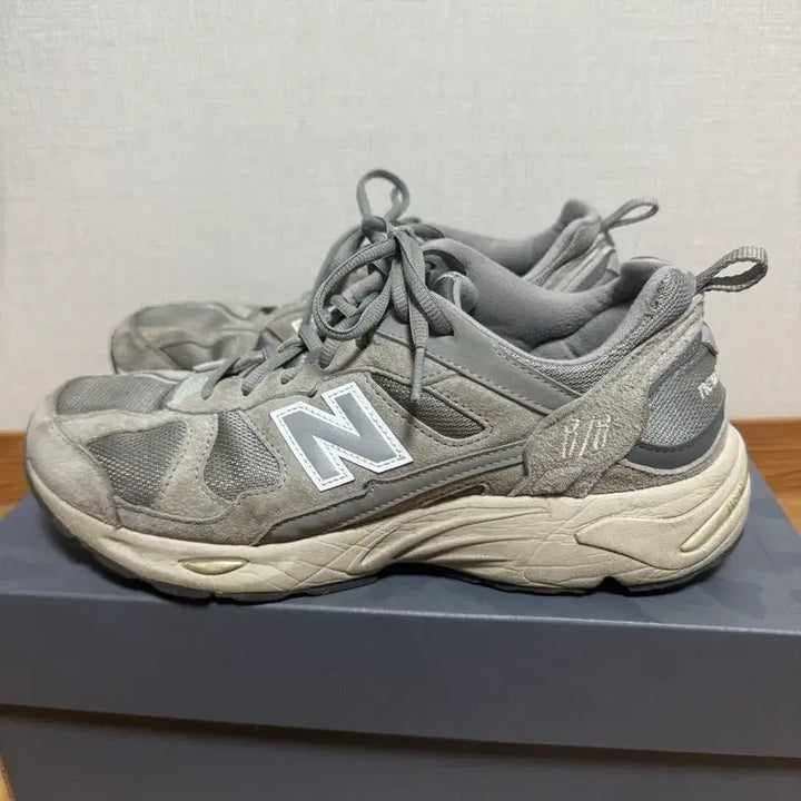 [BUNJANG] New Balance 878 Gray Sneakers / 뉴발란스 878 그레이 270