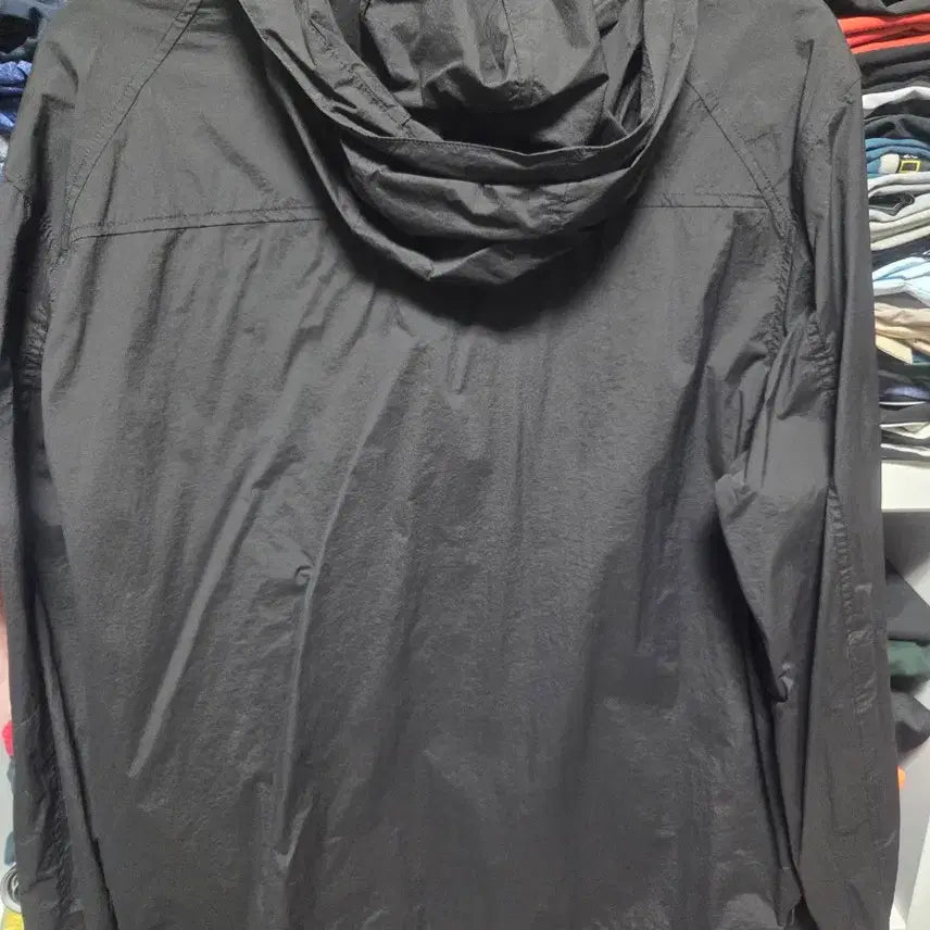 [BUNJANG] National Geographic Windbreaker Jacket (Size 95) / 내셔널지오그래픽 바람막이 95