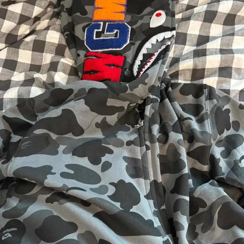 [BUNJANG] BAPE Shark Hoodie / 베이프 샤크후드