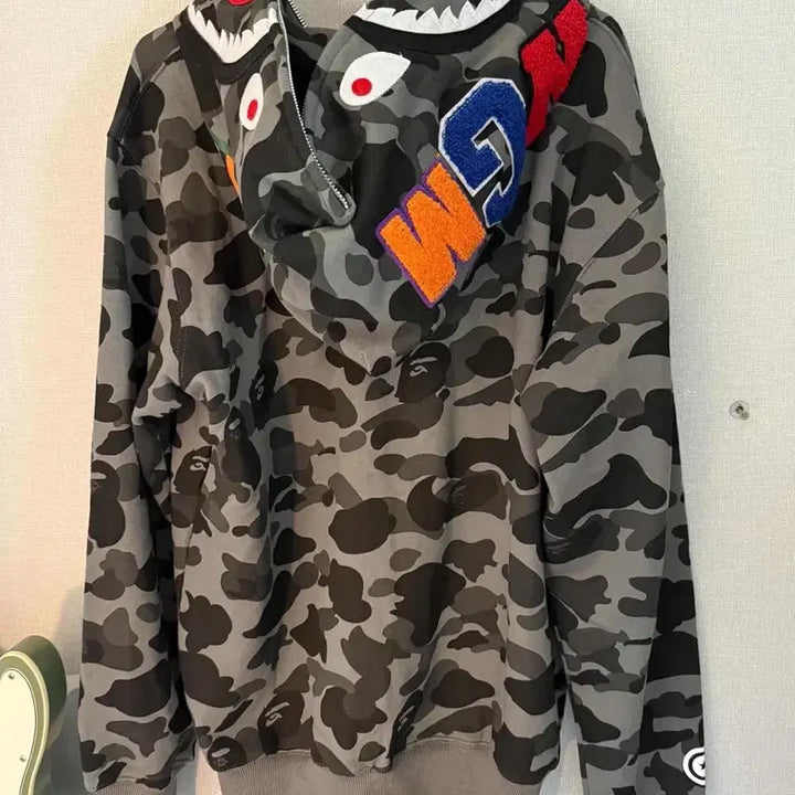 [BUNJANG] BAPE Shark Hoodie / 베이프 샤크후드