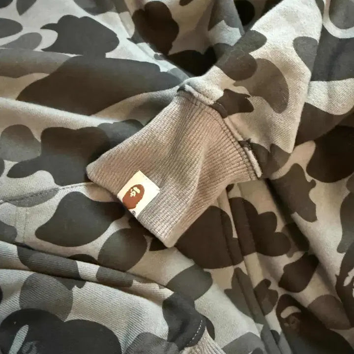[BUNJANG] BAPE Shark Hoodie / 베이프 샤크후드