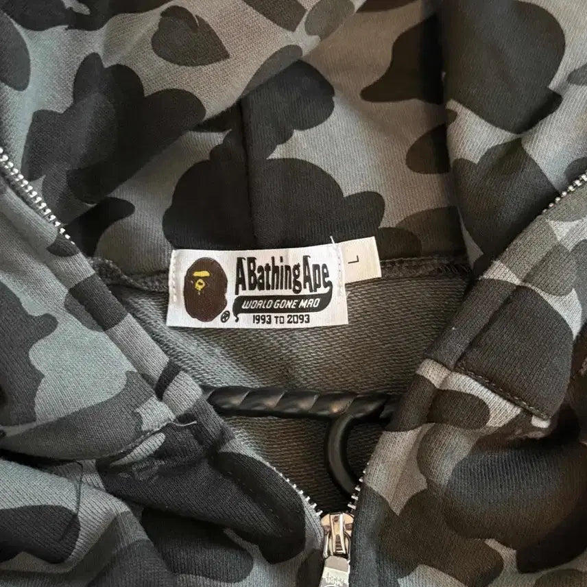 [BUNJANG] BAPE Shark Hoodie / 베이프 샤크후드