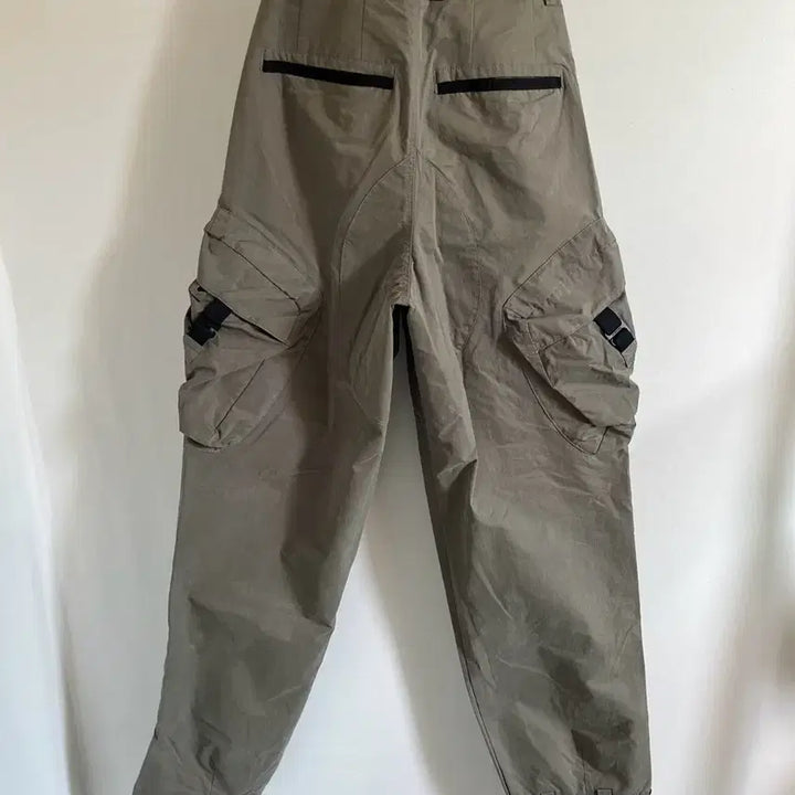 [BUNJANG] Hyeinseo Military Cargo Pants / 새상품 혜인서 밀리터리 카고 [1]