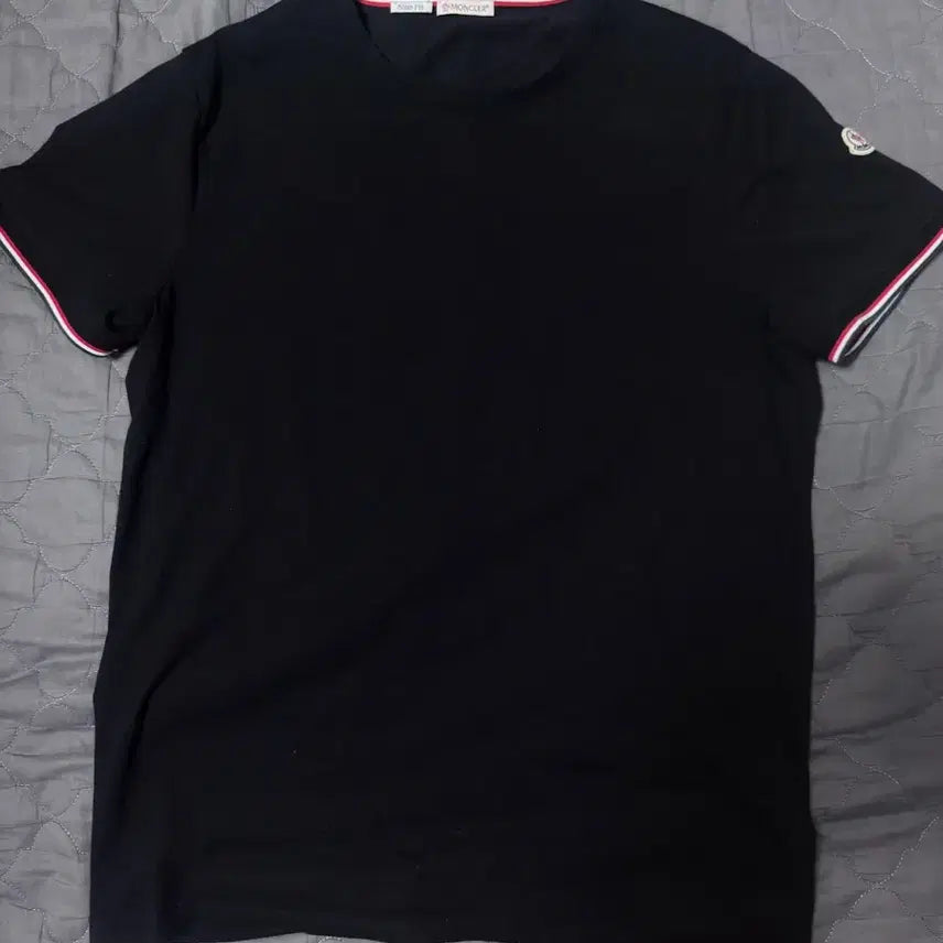 [SOLD OUT] 몽클레어 반팔 xl