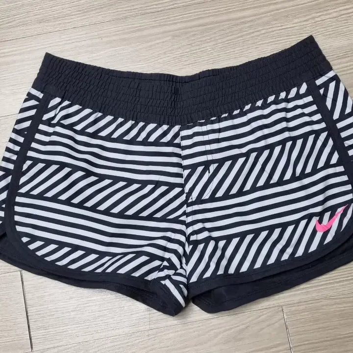 [BUNJANG] Nike Reversible Shorts / 나이키 양면 반바지