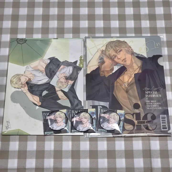 [SOLD OUT] 백라이트 한서인 화보 스크랩파일+매거진 포스터+캔뱃지3