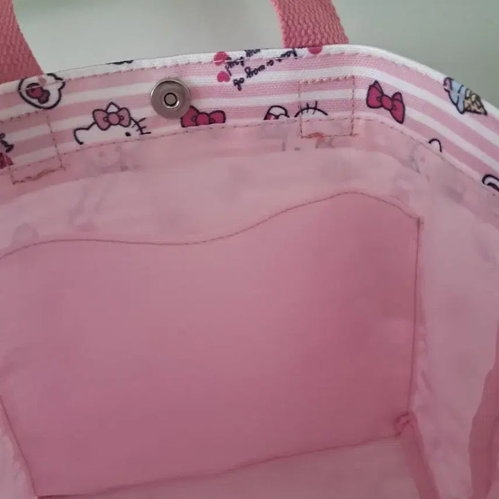 [BUNJANG] Sanrio Hello Kitty &amp; Kuromi Waterproof Tote Bag / 산리오 헬로키티,쿠로미 방수 토트백 새상품