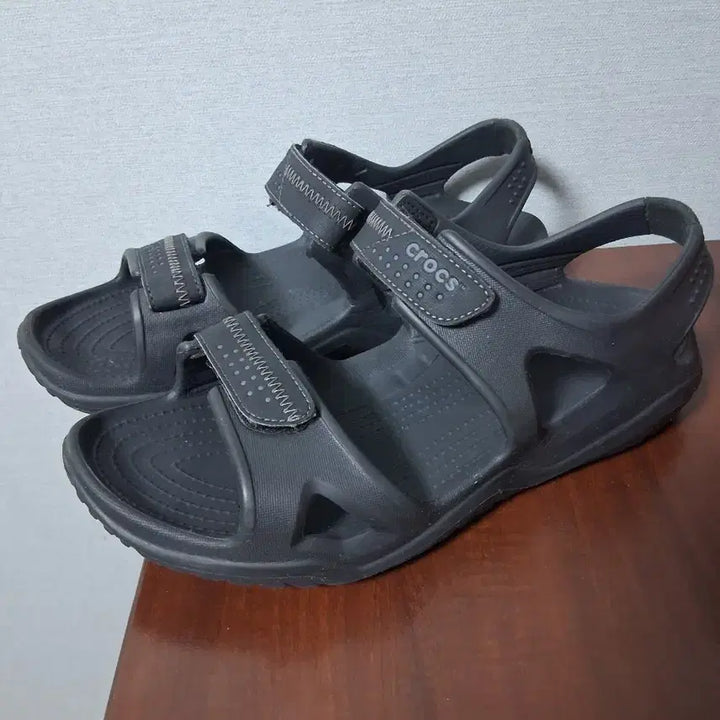 [SOLD OUT] 크록스 남성 샌들 M9 (270)