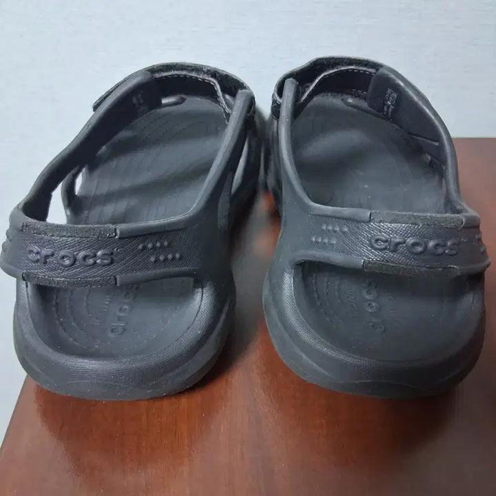 [SOLD OUT] 크록스 남성 샌들 M9 (270)