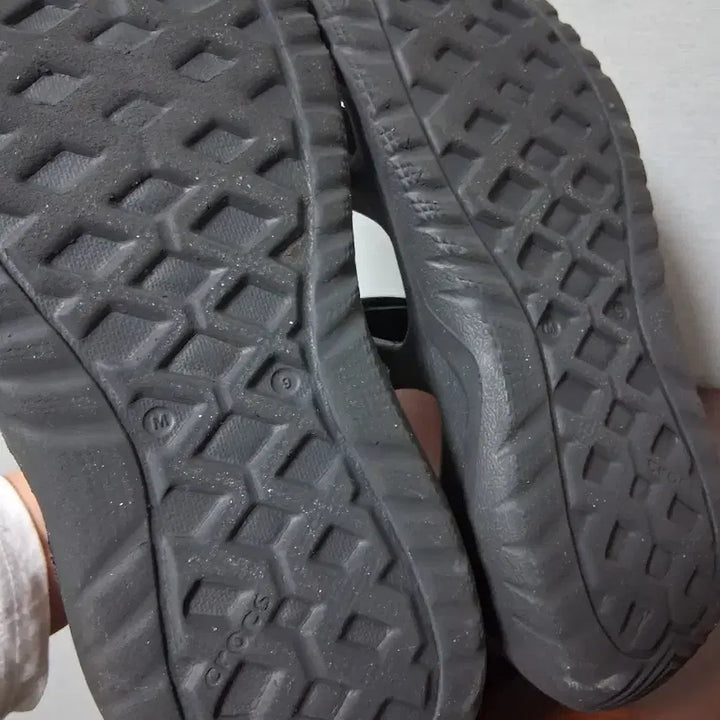 [SOLD OUT] 크록스 남성 샌들 M9 (270)
