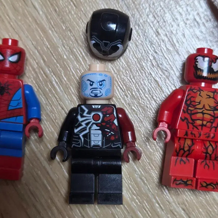 [BUNJANG] Lego Spider-Man Venom Crawler 76163 Bundle Set / 레고 스파이더맨 베놈 크롤러 76163 미니피규어 일괄