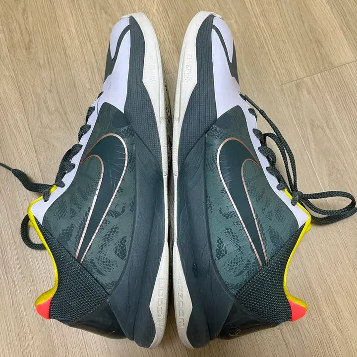 [BUNJANG] Nike Kobe 5 EYBL Basketball Shoes / 나이키 코비5 eybl 275농구화