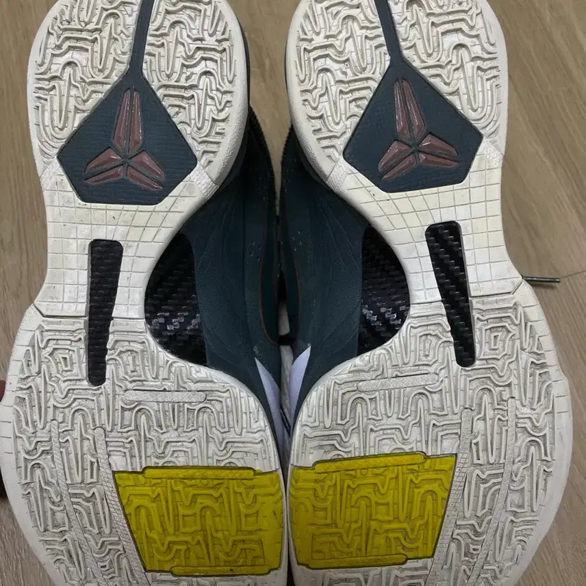 [BUNJANG] Nike Kobe 5 EYBL Basketball Shoes / 나이키 코비5 eybl 275농구화