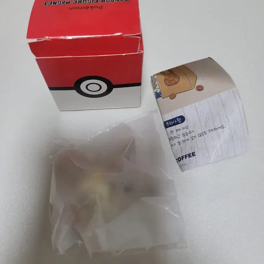 [SOLD OUT] 이디야 포켓몬 콜라보 마그넷 (이브이)