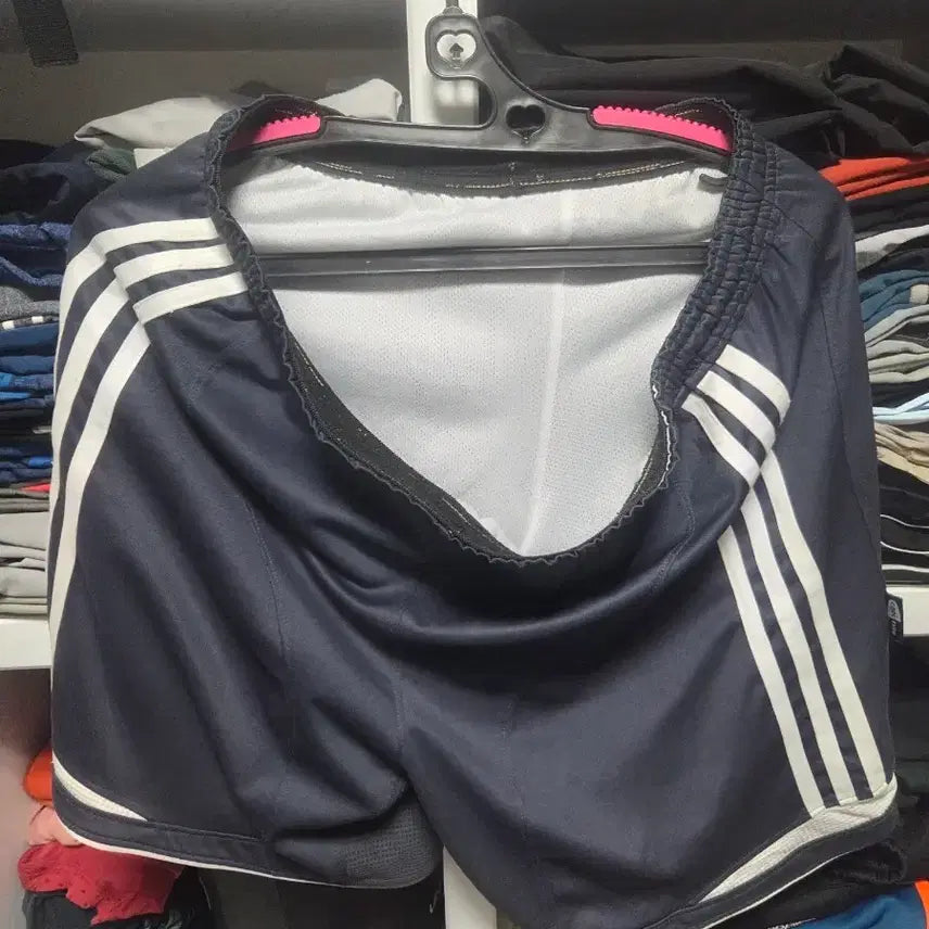 [BUNJANG] Three-Stripe Navy Shorts / 삼선 반바지 네이비