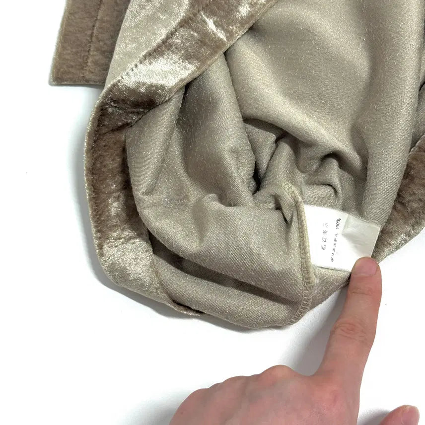 [BUNJANG] MATCH&amp;MORE Velour V-Neck Long Sleeve T-shirt / MATCH&amp;MORE 벨루어 브이넥 긴팔 티셔츠
