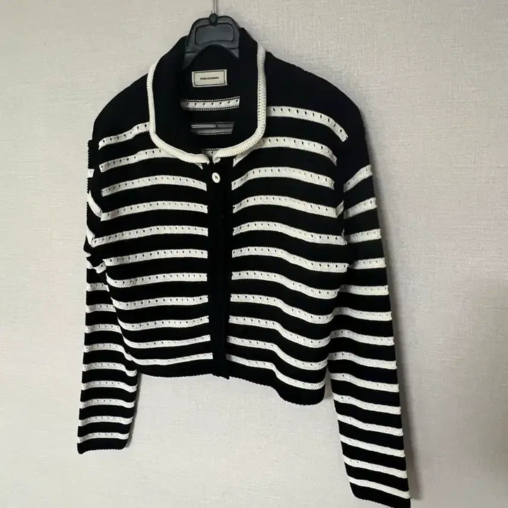 [BUNJANG] FromElwear Striped Knit Cardigan - Black / 프롬엘웨어 스트라이프 니트 가디건 블랙