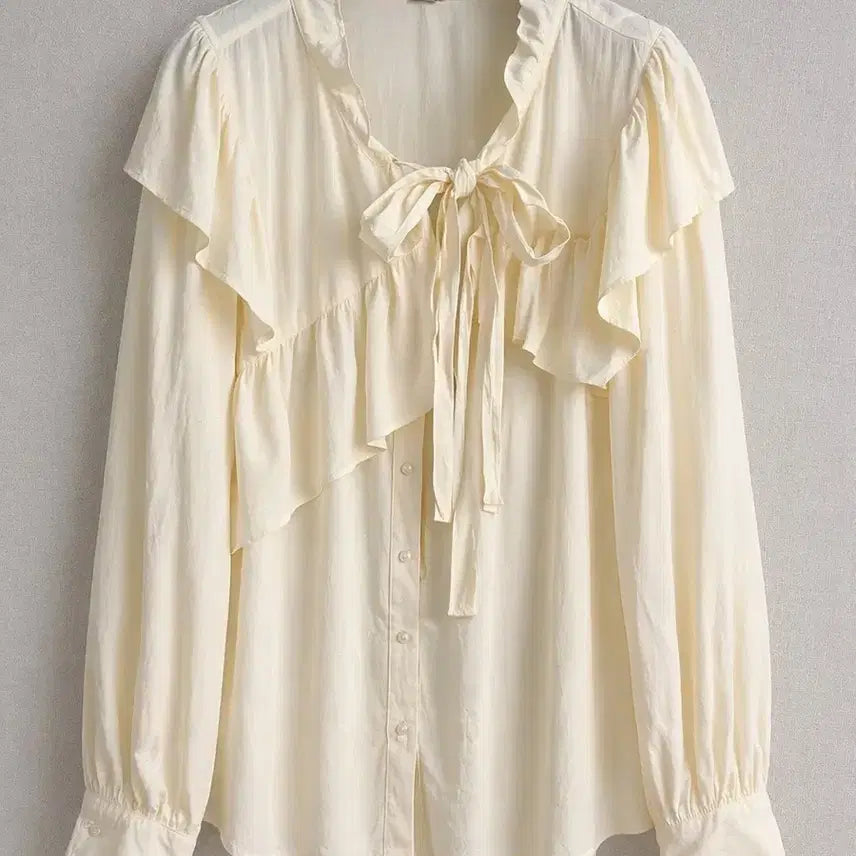 [BUNJANG] Ivory Ribbon Frill Blouse / 아이보리 리본 프릴 블라우스