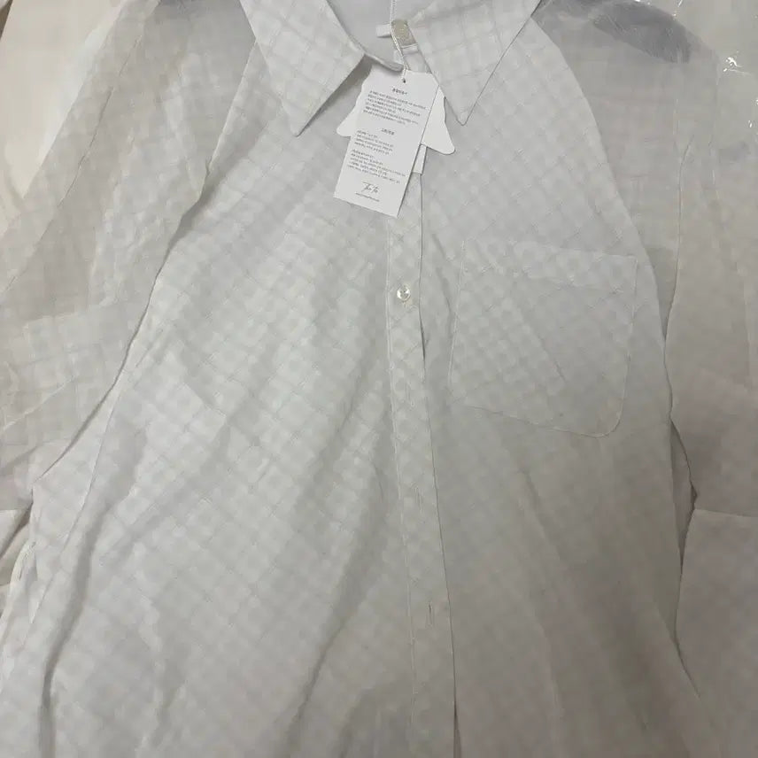 [SOLD OUT] (새상품)더티스 블루베리타르트셔츠 아이보리