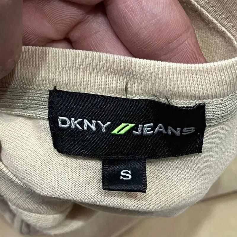 [BUNJANG] DKNY Jeans Logo Short Sleeve T-shirt / dkny 진스 로고 반팔티 y16416