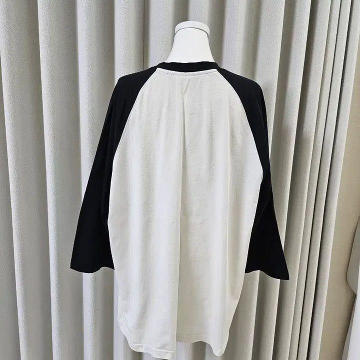 [BUNJANG] Partimento Raglan T-shirt / 파르티멘토 나그랑 티셔츠