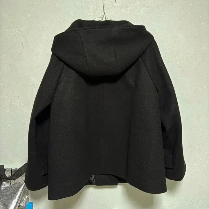 [BUNJANG] Black Quilted Hooded Wool Coat / 안감 누빔 블랙 후드 모직 코트 교신