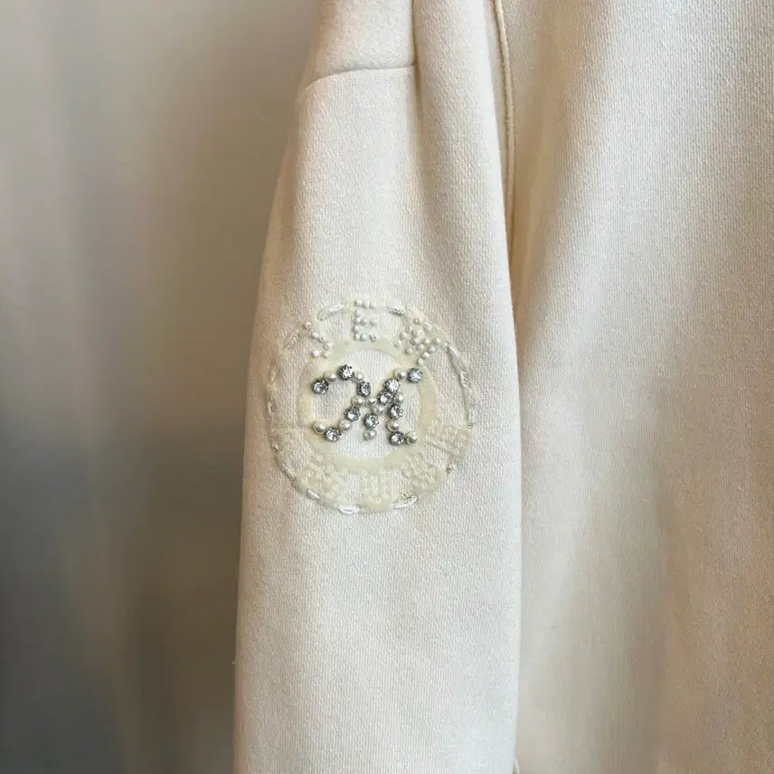[BUNJANG] Mine Ivory Knit Detail Sweatshirt / 마인 맨투맨(정품)