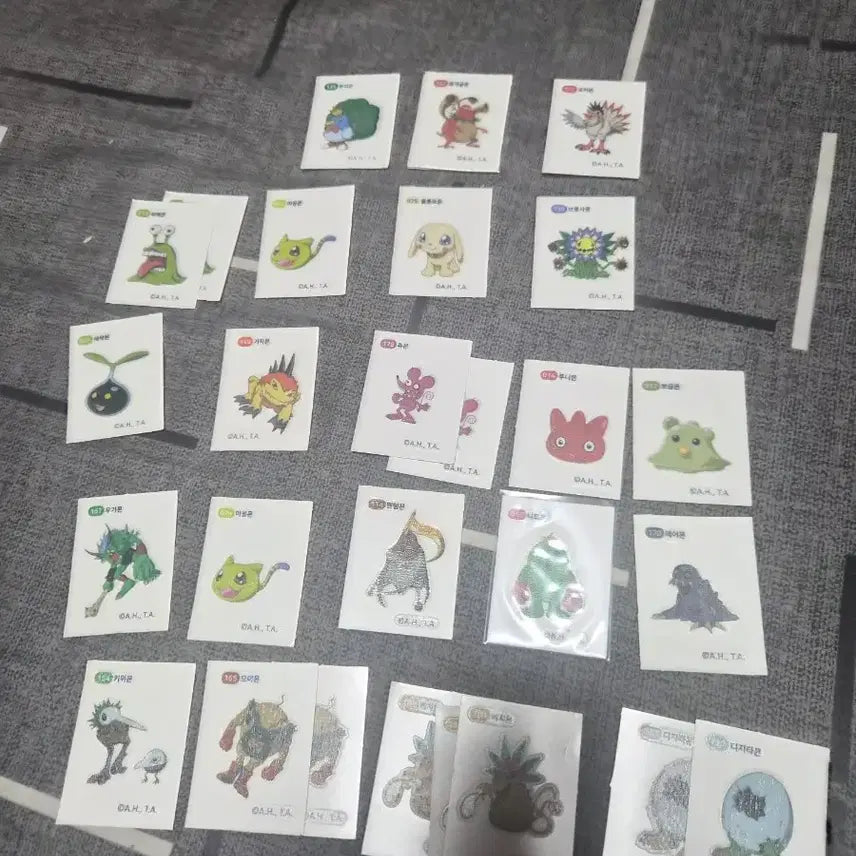 [BUNJANG] Anime &amp; Cartoon Sticker Collection / 띠부띠부씰 띠부씰 아톰 짱구 코난 원피스 쿠키런 디지몬 최애의아이