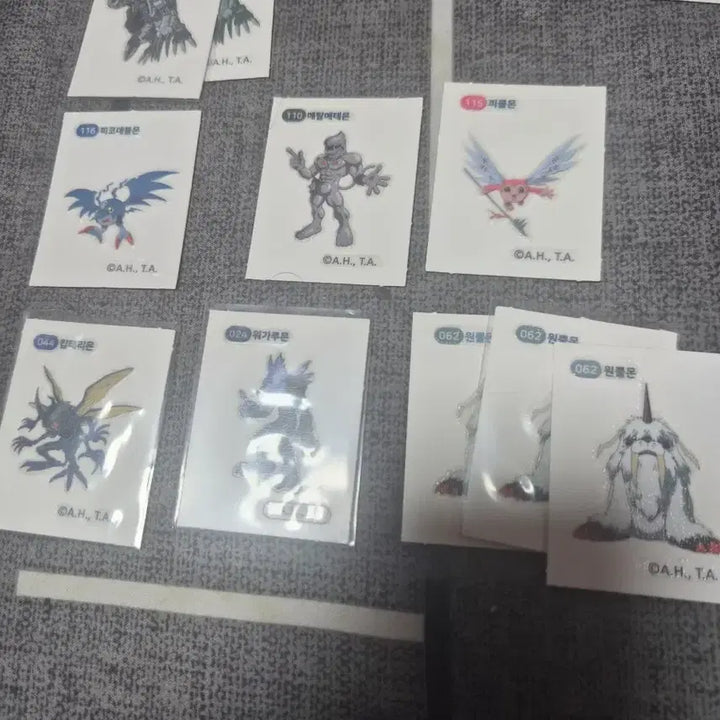 [BUNJANG] Anime &amp; Cartoon Sticker Collection / 띠부띠부씰 띠부씰 아톰 짱구 코난 원피스 쿠키런 디지몬 최애의아이