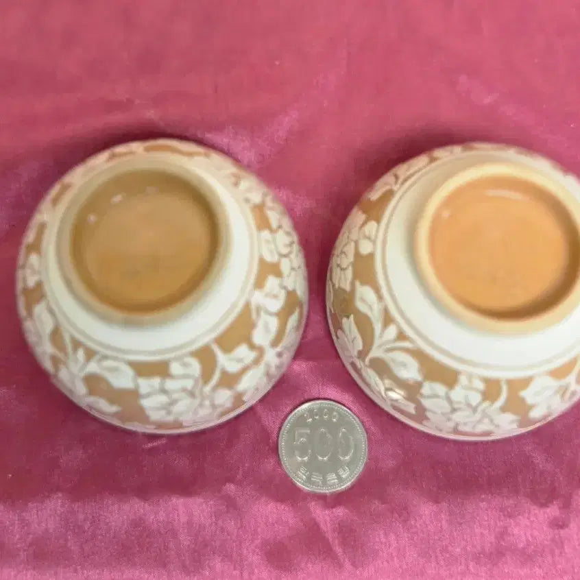 [BUNJANG] Noh Tae-woo Commemorative Porcelain Teacups Set / 노태우 대통령 기념 도자기 찻잔 2개