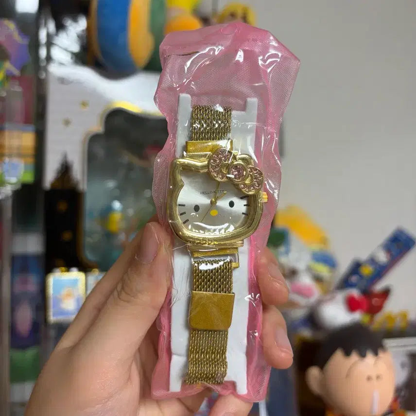 [BUNJANG] Hello Kitty Gold Metal Strap Watch / 헬로키티 골드 메탈 스트랩 워치 시계