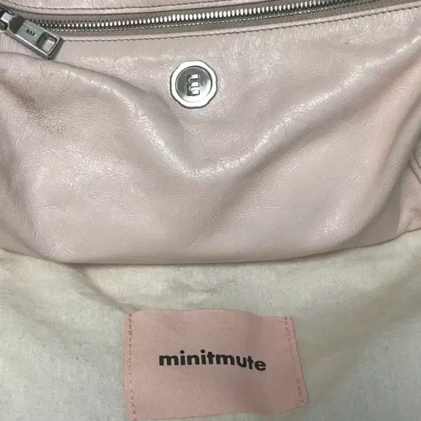 [BUNJANG] Minitmute Brett Bag Soap Pink / 미닛뮤트 브렛백 솝핑크