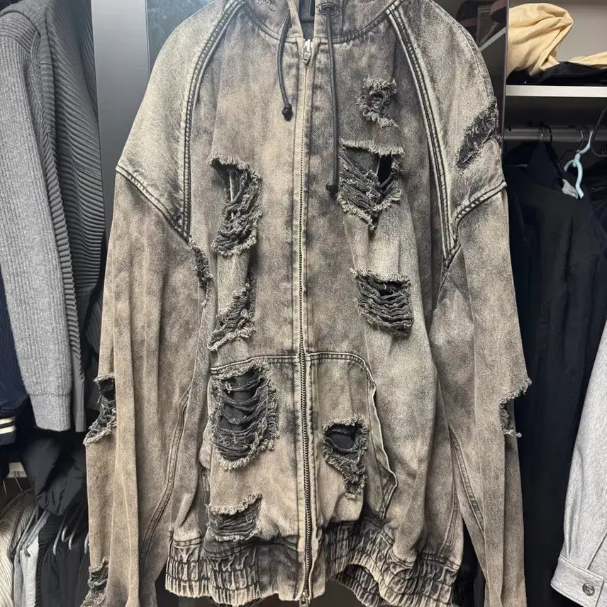 [BUNJANG] Juun.J 23FW Collection Distressed Hoodie / 준지 23fw 컬렉션 디스 후드집업