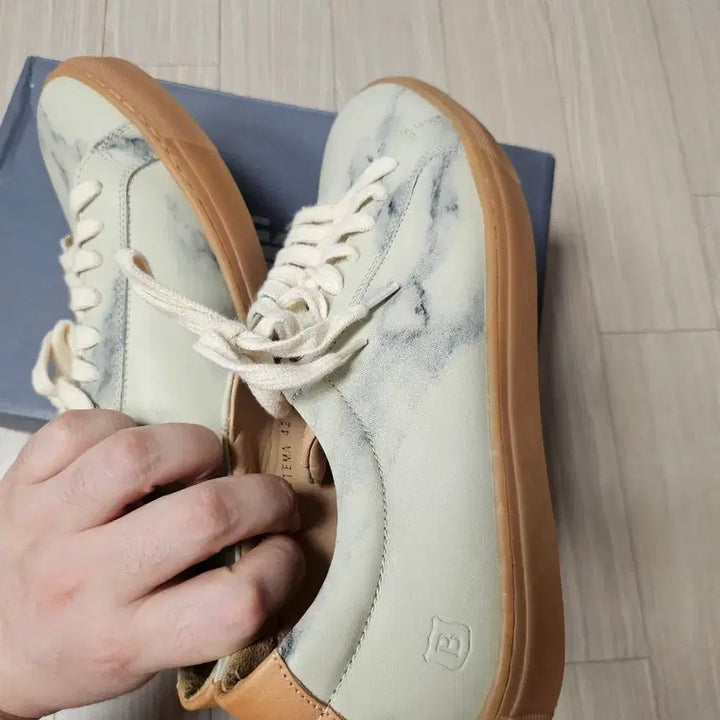 [SOLD OUT] 정품 브루어 블루 스니커즈 42 270사이즈(택배비 무료)