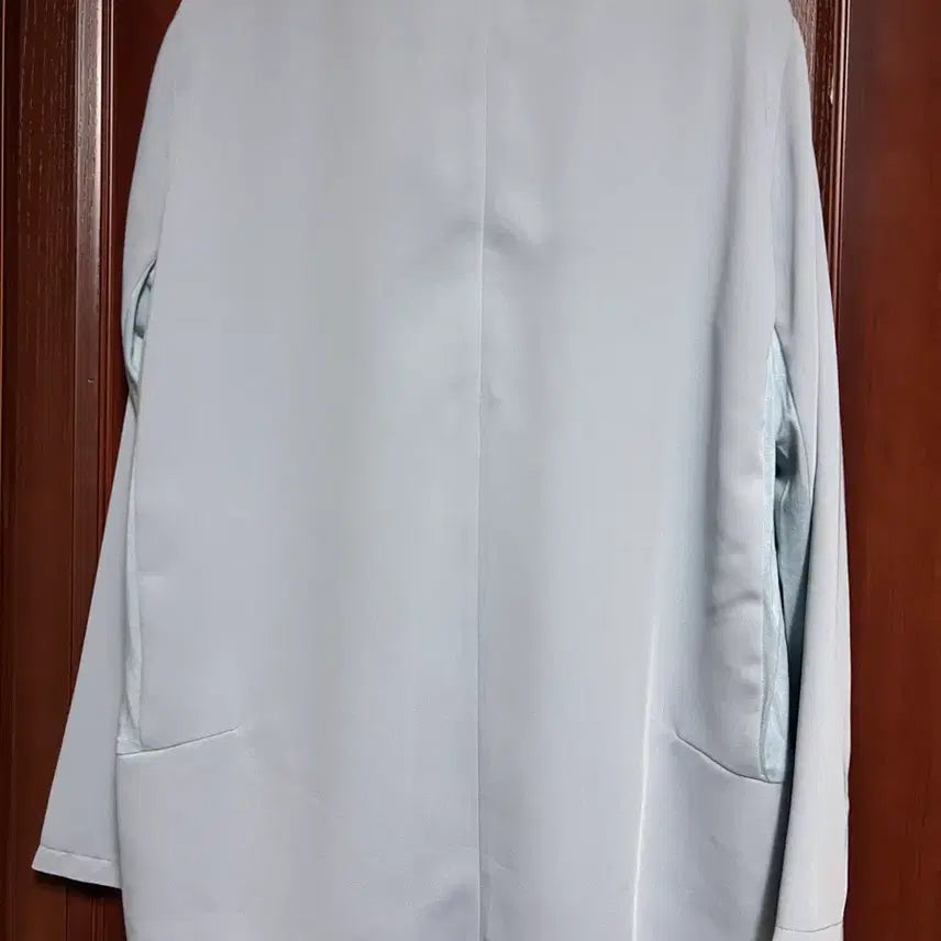 [BUNJANG] Latt By T Round Neck Top / 래트바이티 라운드넥 탑