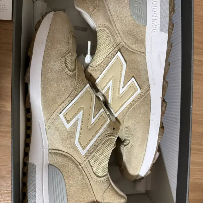 [BUNJANG] New Balance M1400 TN Tan Sneakers / 뉴발란스 M1400 TN 탄 made in usa 245