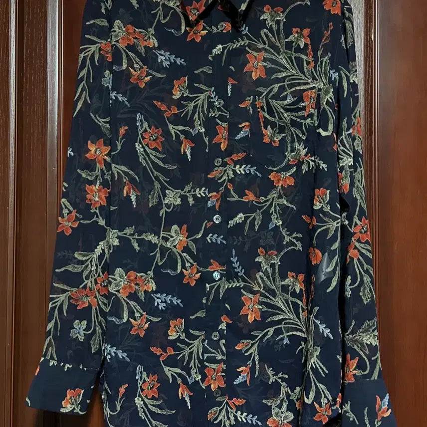 [SOLD OUT] 얼바닉30 플라워 블라우스