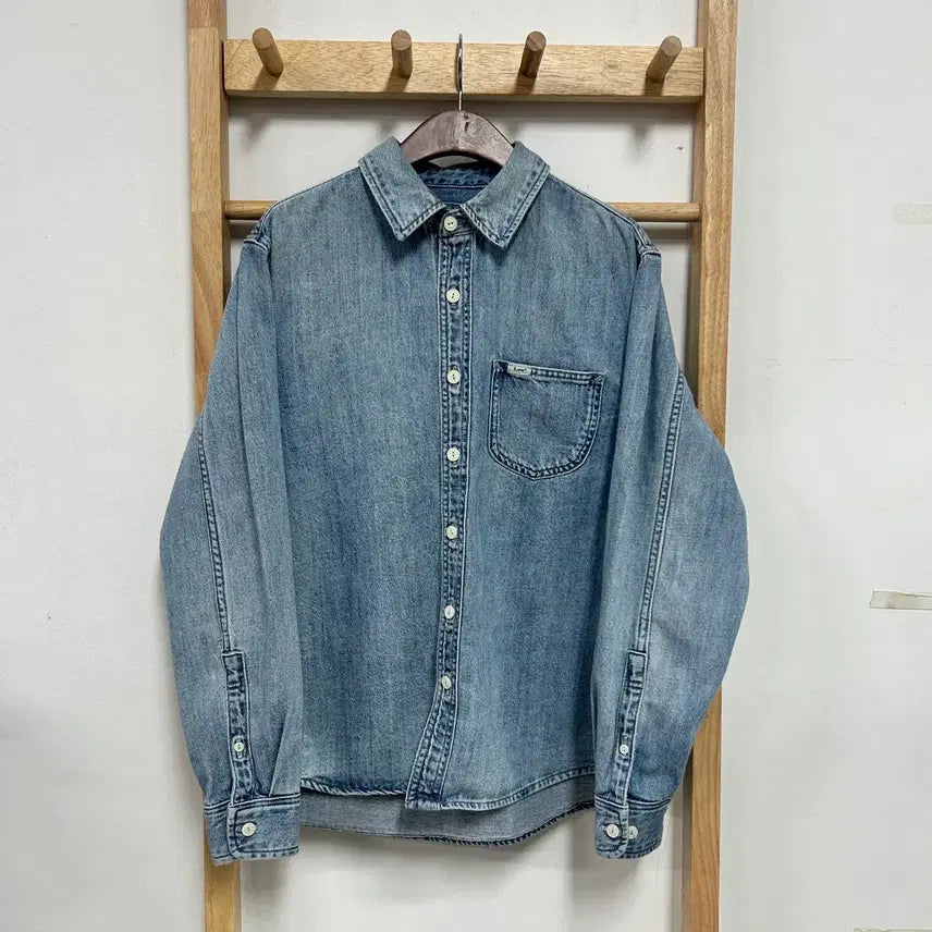 [BUNJANG] Lee Oversized Washed Denim Shirt / Lee 오버핏 워싱 데님 셔츠