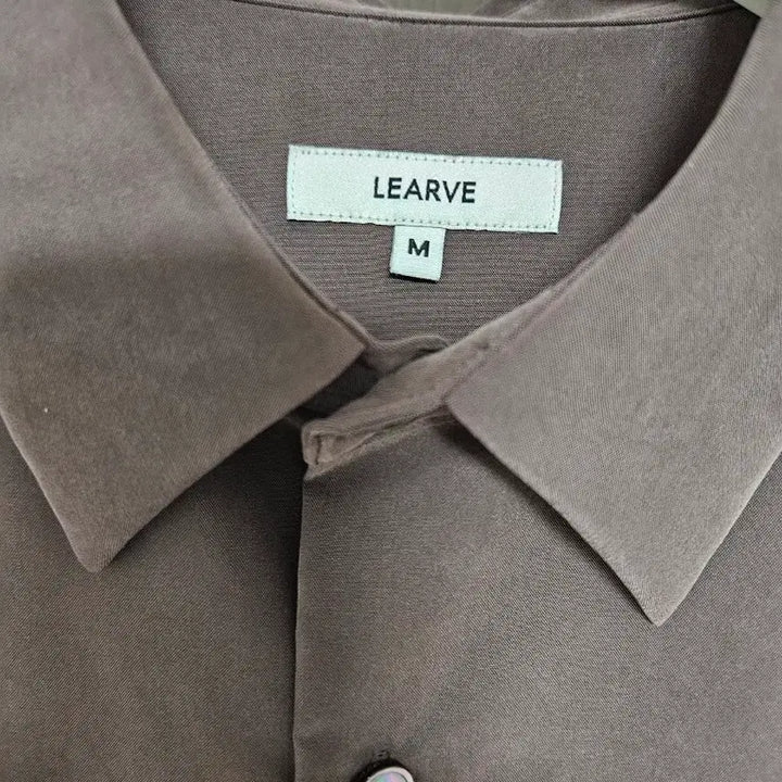 [BUNJANG] LeHAv Minimalist Shirt (Deep Brown) / 르아브 미니멀리즘 셔츠 M (딥브라운)